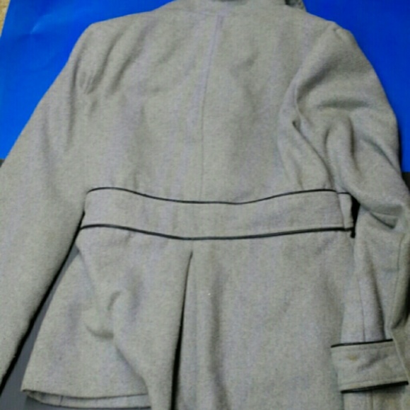 Coat - Picture 2 of 2